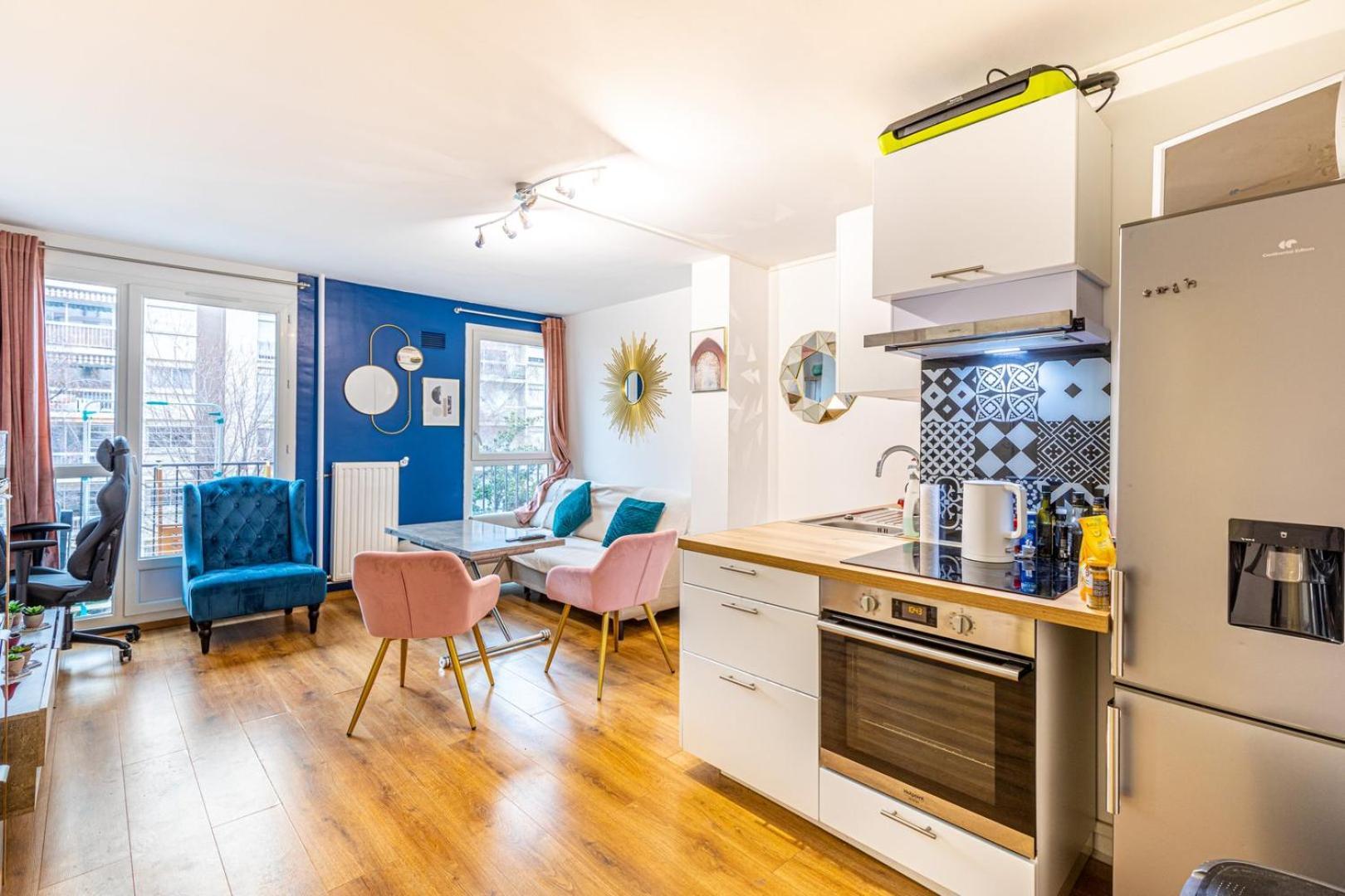Guestready - Chic Near Passerelle Bichat * Paris